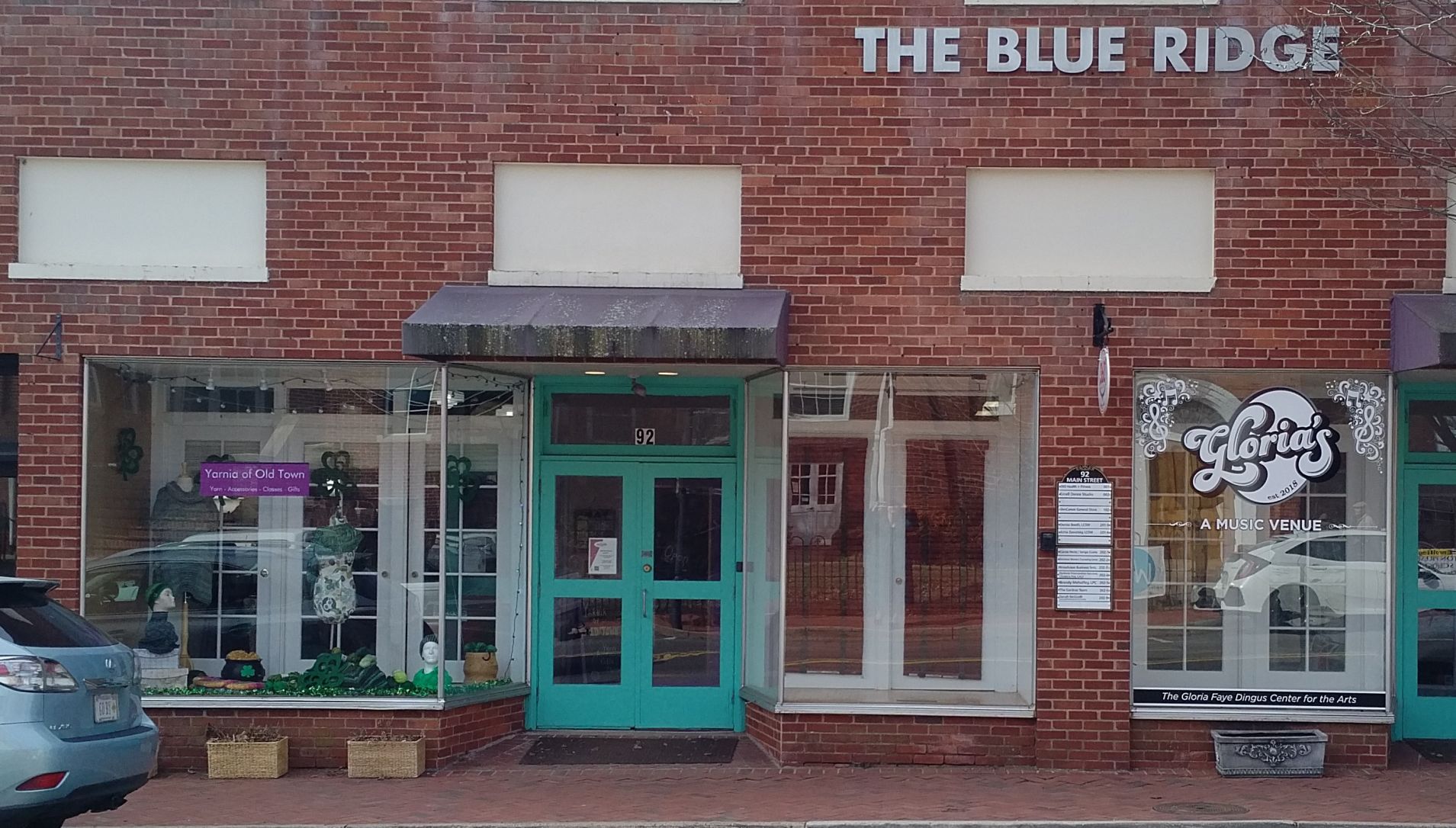 Photo_Yarnia_outside of store_02_27_2019.jpg
